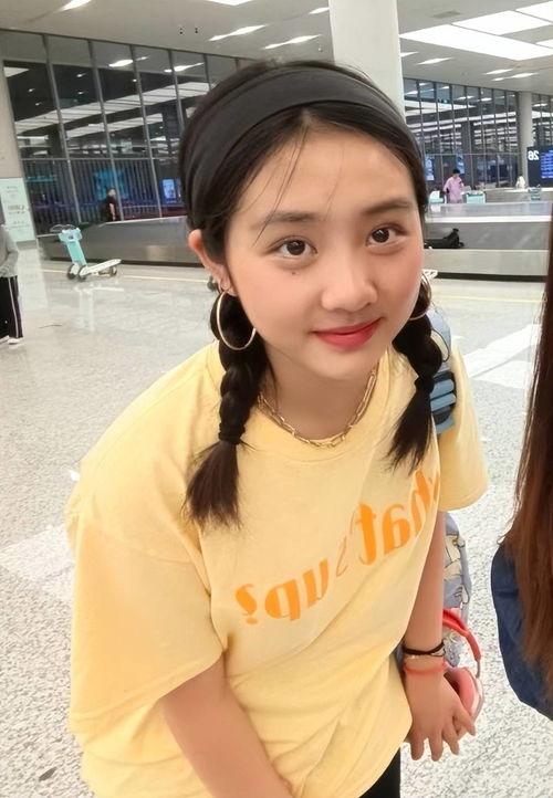 娱乐吃瓜酱拍照