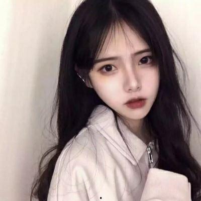 女生全身光图片,展现女性独特魅力