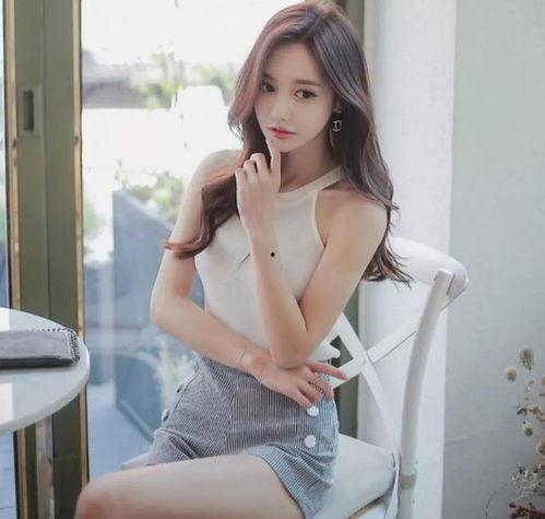 想要成为网红美女